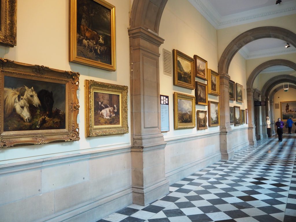 3 circuits parfaits pour visiter Glasgow le temps d'un long weekend 6 galerie art kelvingrove art gallery museum gratuit